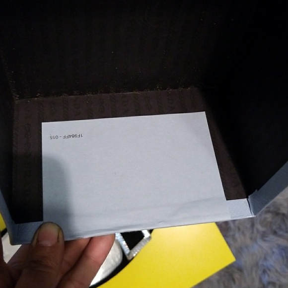 Prada shoes - Picture 7 of 8